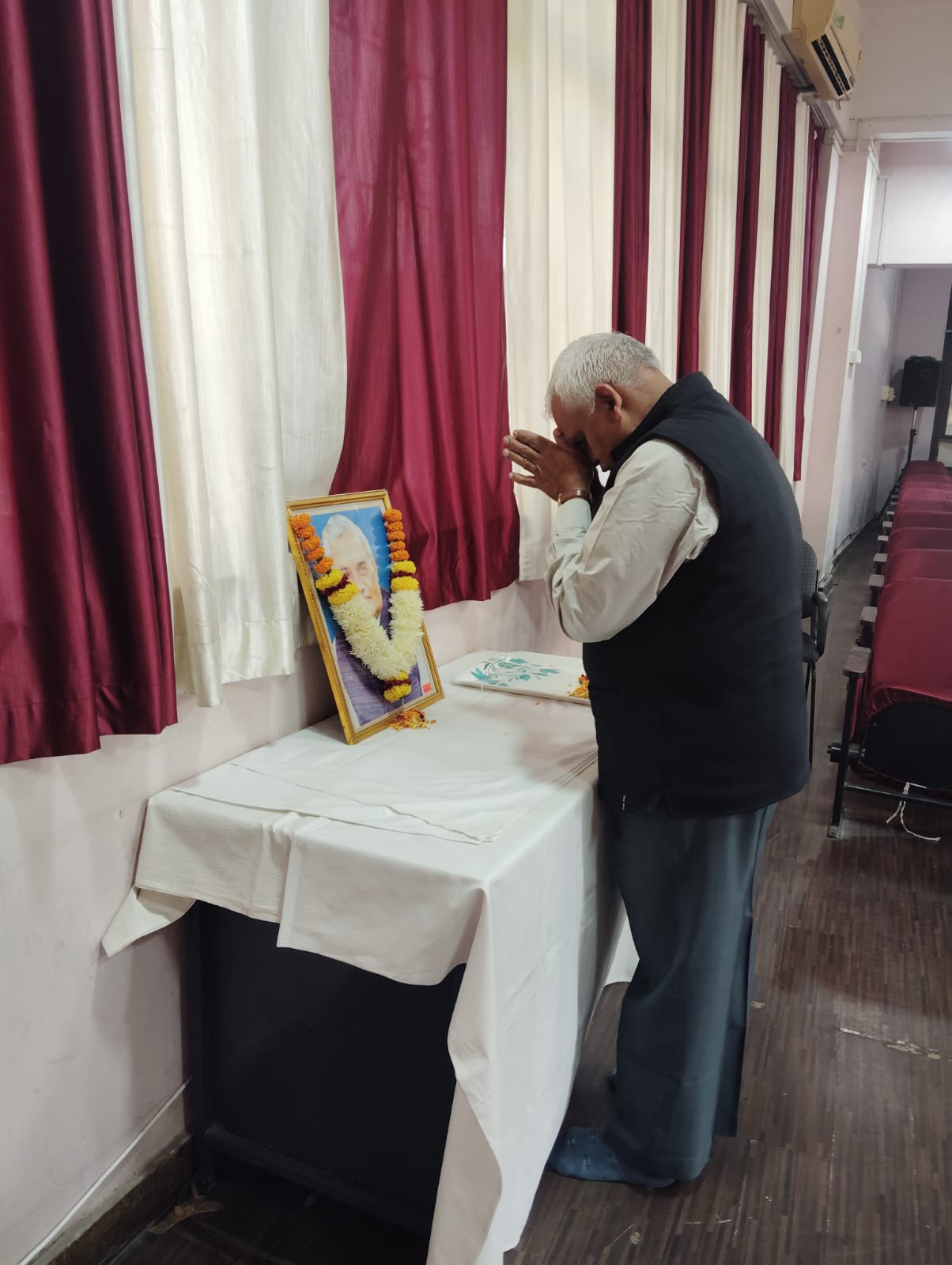 WhatsApp Image 2025-12-25 at 10.09.59 AM.jpeg